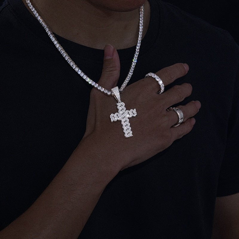 Cross Pendant Necklace with D VVS Moissanite - gldplace