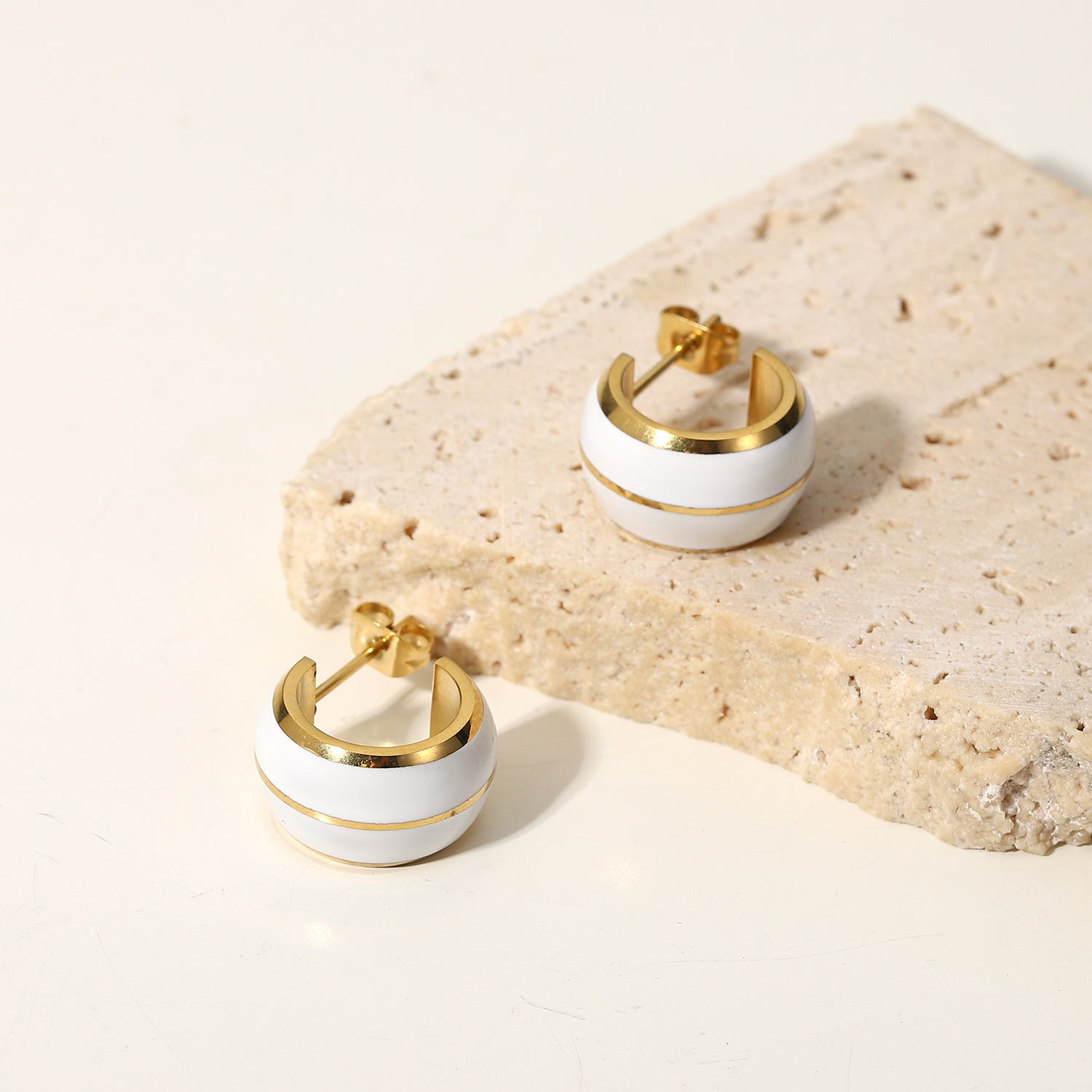 Double-layer White Emalie Earrings - gldplace