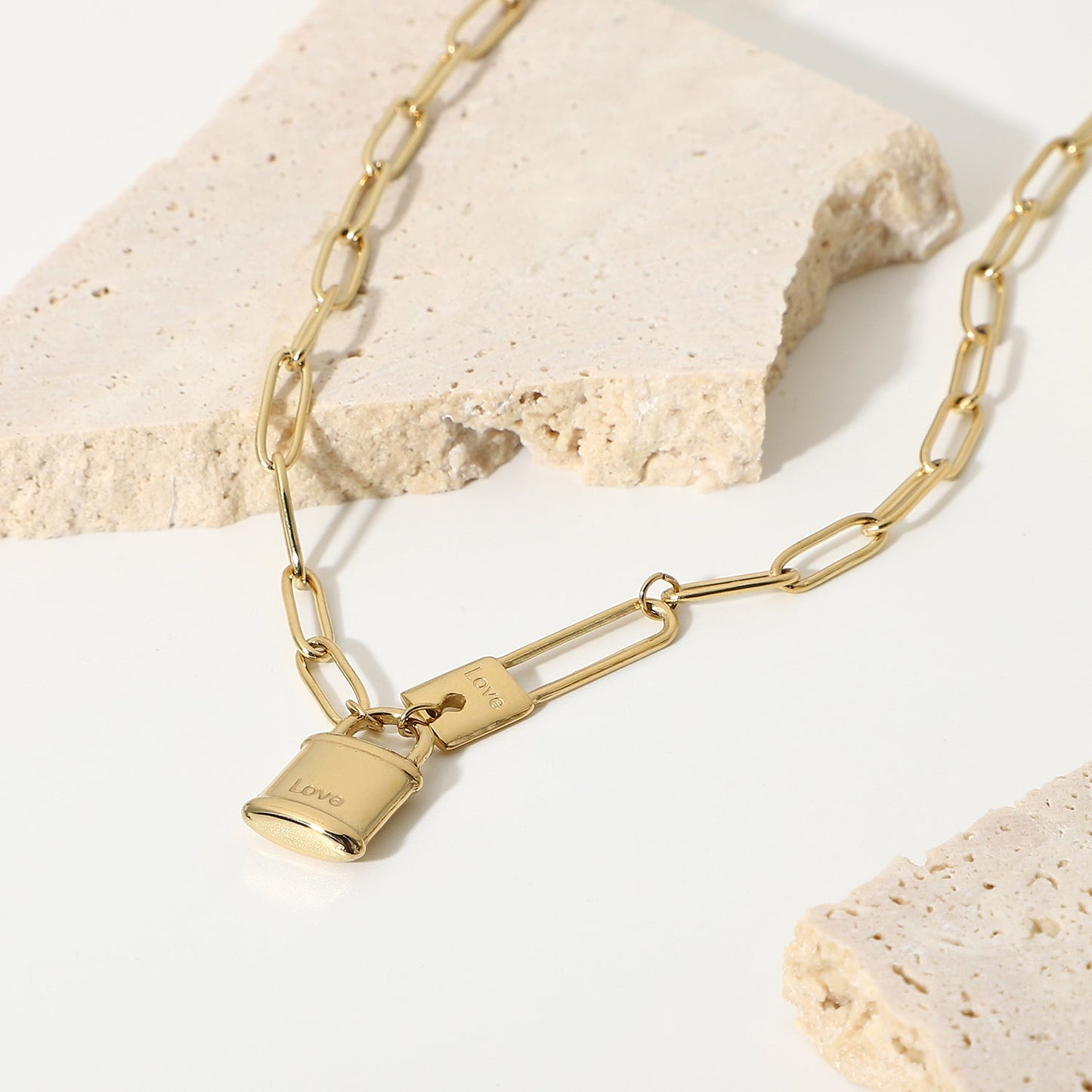 Lock Pendant Necklace - gldplace