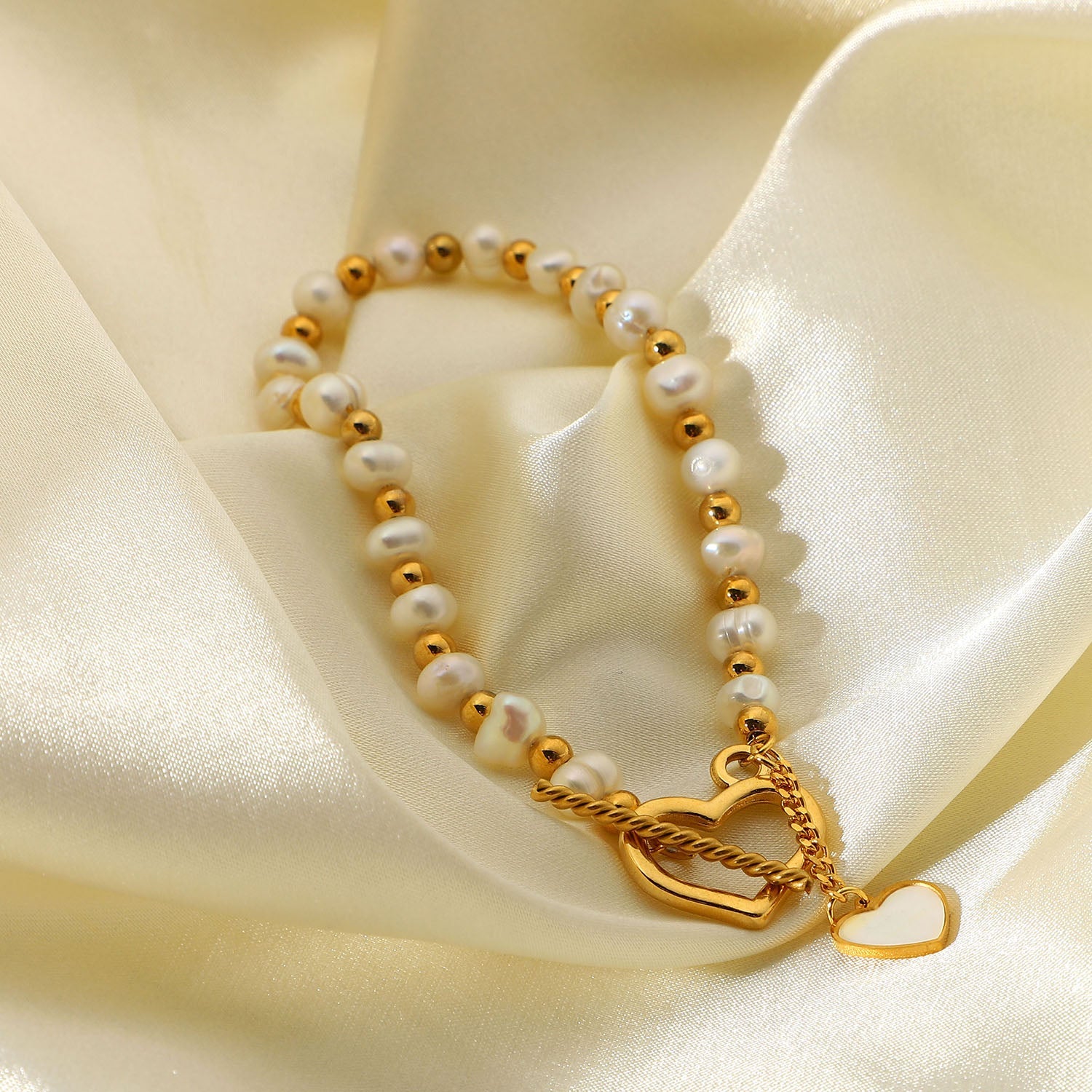 Pearl beads Shell Heart Charm OT Bracelet - gldplace